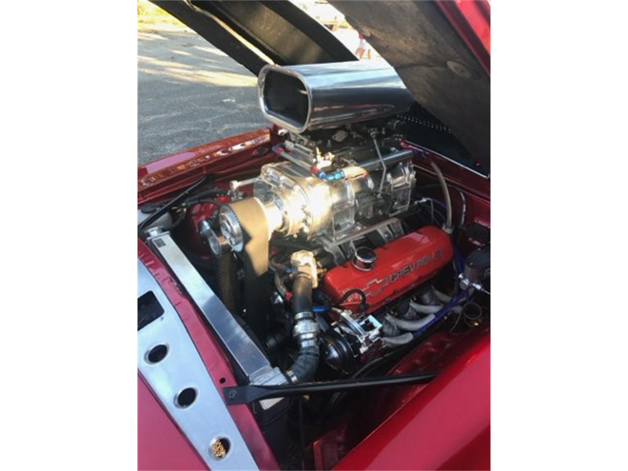 Chevrolet-Camaro-z28-1969-Candy-red-White-leather-4