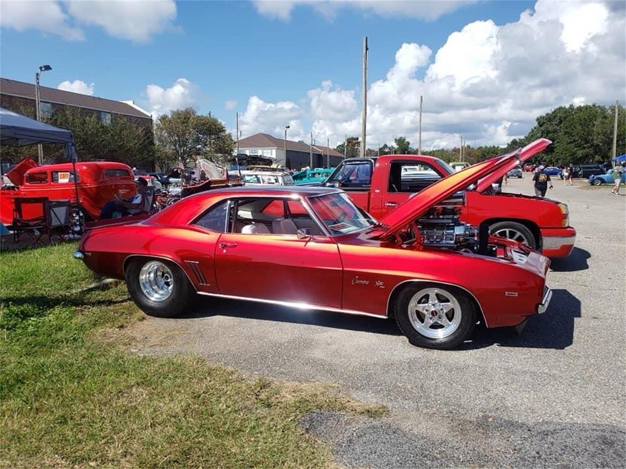 Chevrolet-Camaro-z28-1969-Candy-red-White-leather-5