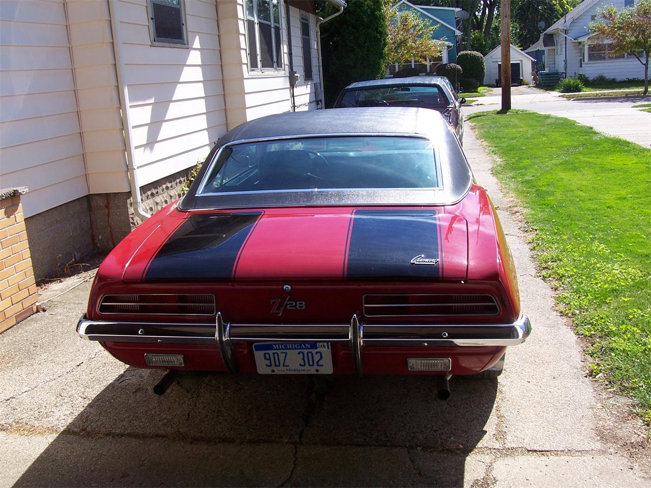 Chevrolet-Camaro-z28-1969-Garnet-Red-Black-1