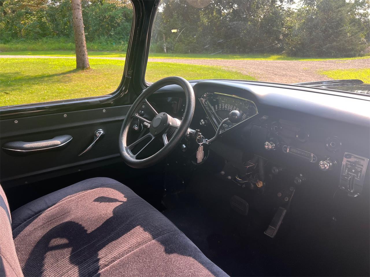 Chevrolet-Cameo-1957-Black-Black-15