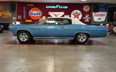 Chevrolet-Caprice-1966-Blue-Metallic-Blue-1
