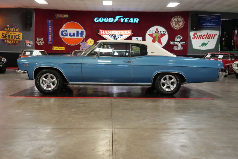 Chevrolet-Caprice-1966-Blue-Metallic-Blue-1