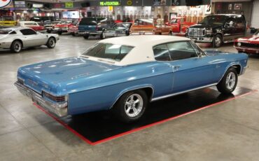 Chevrolet-Caprice-1966-Blue-Metallic-Blue-19