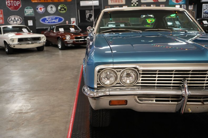 Chevrolet-Caprice-1966-Blue-Metallic-Blue-31