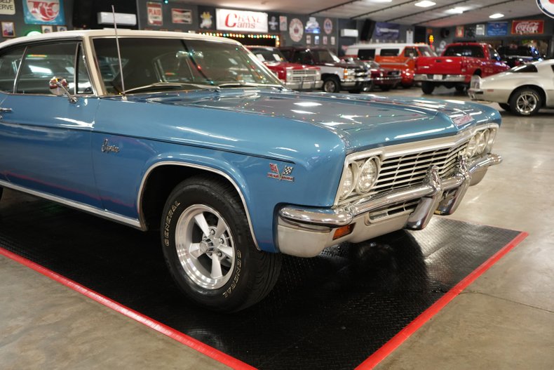 Chevrolet-Caprice-1966-Blue-Metallic-Blue-32