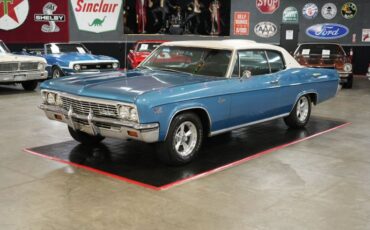 Chevrolet-Caprice-1966-Blue-Metallic-Blue