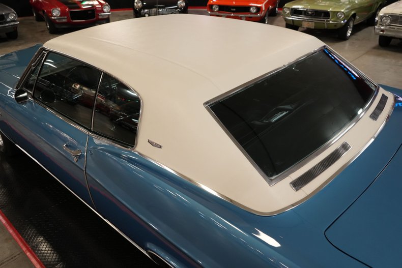 Chevrolet-Caprice-1966-Blue-Metallic-Blue-39