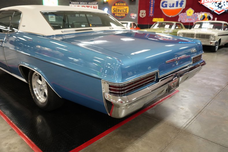 Chevrolet-Caprice-1966-Blue-Metallic-Blue-40