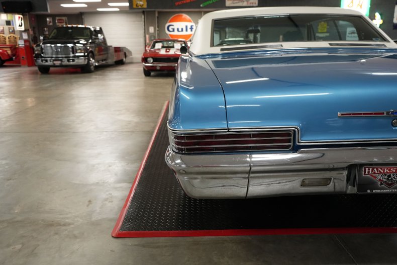 Chevrolet-Caprice-1966-Blue-Metallic-Blue-41