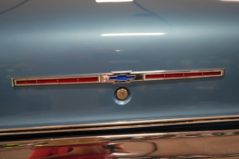 Chevrolet-Caprice-1966-Blue-Metallic-Blue-44