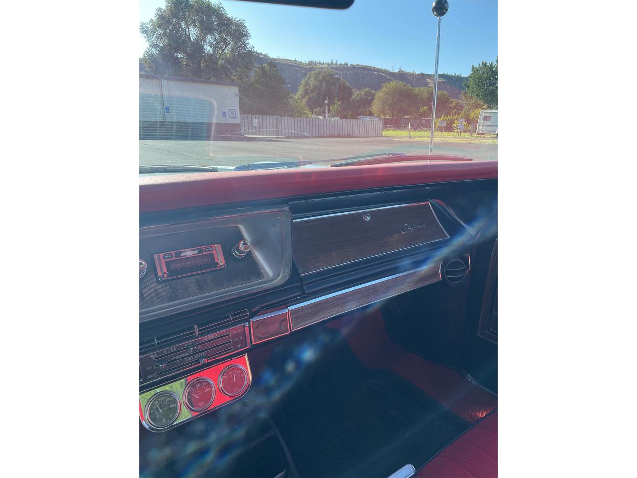 Chevrolet-Caprice-1966-Silverblue-Redblack-6