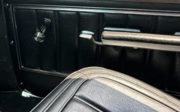 Chevrolet-Caprice-1967-Coupe-6