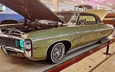 Chevrolet-Caprice-1969-Green-Green-11