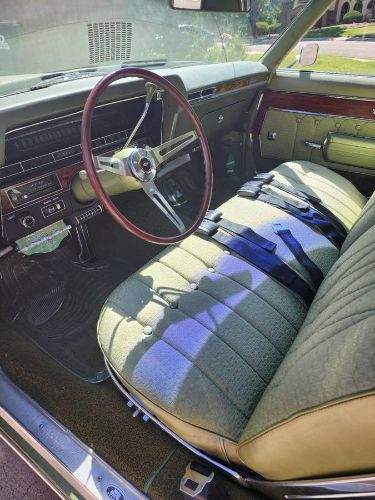 Chevrolet-Caprice-1969-GreenBlack-Vinyl-To-7