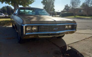 Chevrolet-Caprice-1969-Olympic-Gold-1