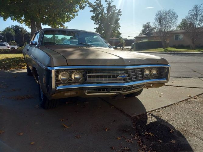 Chevrolet-Caprice-1969-Olympic-Gold-1