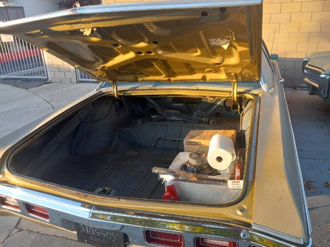 Chevrolet-Caprice-1969-Olympic-Gold-3
