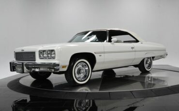 Chevrolet-Caprice-1975-1