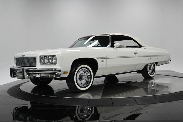Chevrolet-Caprice-1975-1