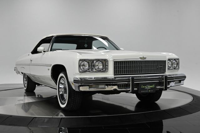 Chevrolet-Caprice-1975-10
