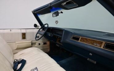Chevrolet-Caprice-1975-20