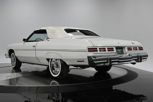 Chevrolet-Caprice-1975-4