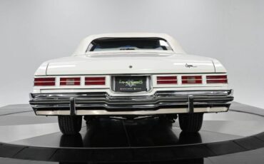 Chevrolet-Caprice-1975-5