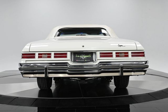 Chevrolet-Caprice-1975-5