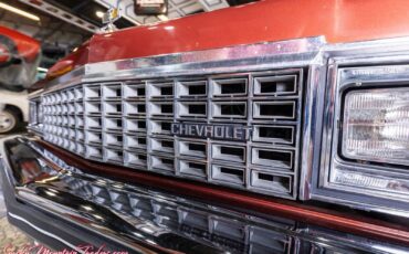 Chevrolet-Caprice-1978-10