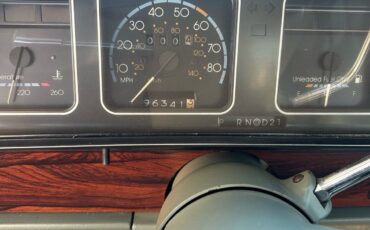 Chevrolet-Caprice-1986-Sedan-14