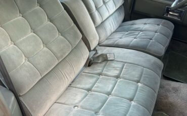 Chevrolet-Caprice-1986-Sedan-15