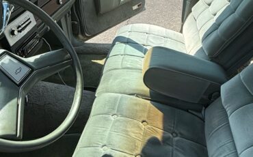 Chevrolet-Caprice-1986-Sedan-7