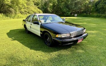 Chevrolet-Caprice-1995-Sedan-2
