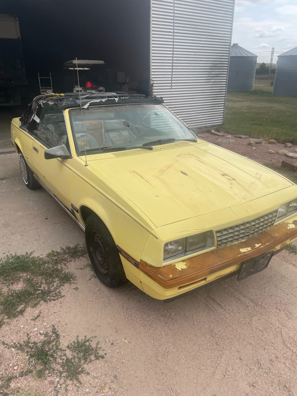 Chevrolet-Cavalier-1985-Convertible-8