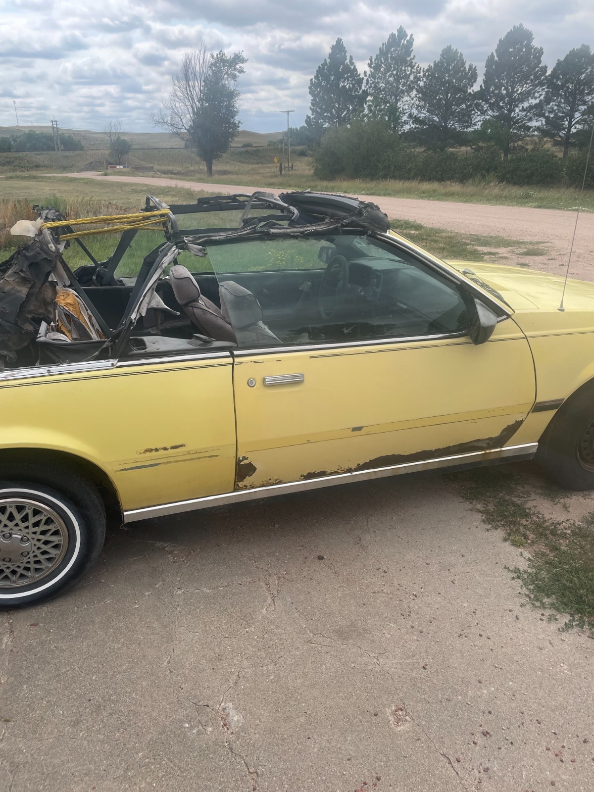 Chevrolet-Cavalier-1985-Convertible-9