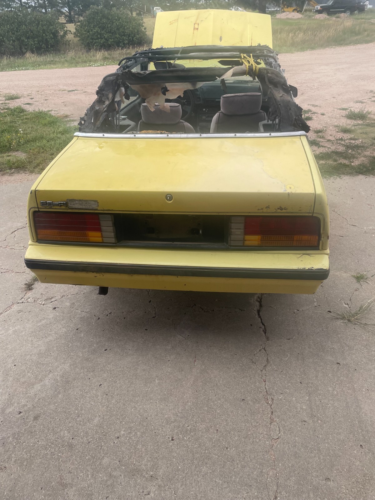 Chevrolet-Cavalier-1985-Convertible