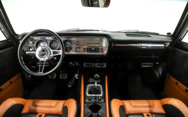 Chevrolet-Chevelle-1964-Ebony-Black-Saddle-24