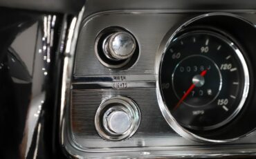 Chevrolet-Chevelle-1964-Ebony-Black-Saddle-34
