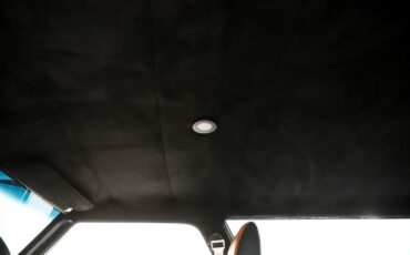 Chevrolet-Chevelle-1964-Ebony-Black-Saddle-39