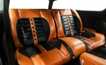 Chevrolet-Chevelle-1964-Ebony-Black-Saddle-44
