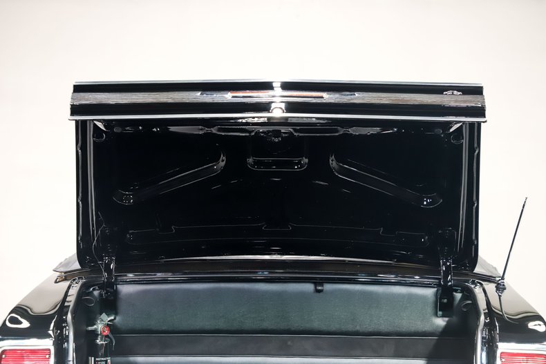 Chevrolet-Chevelle-1964-Tuxedo-Black-Black-3