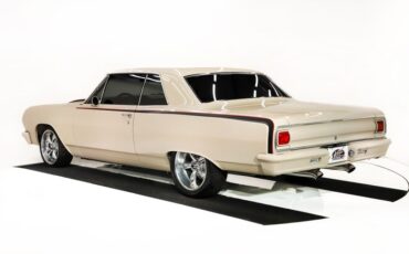Chevrolet-Chevelle-1965-Beige-Beige-14