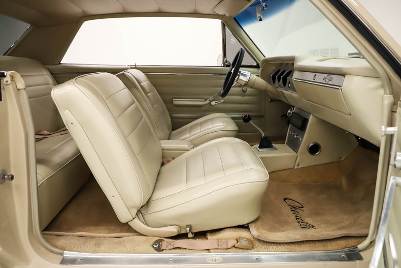 Chevrolet-Chevelle-1965-Beige-Beige-3
