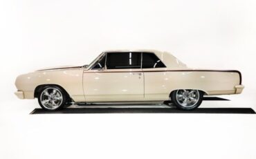 Chevrolet-Chevelle-1965-Beige-Beige-39