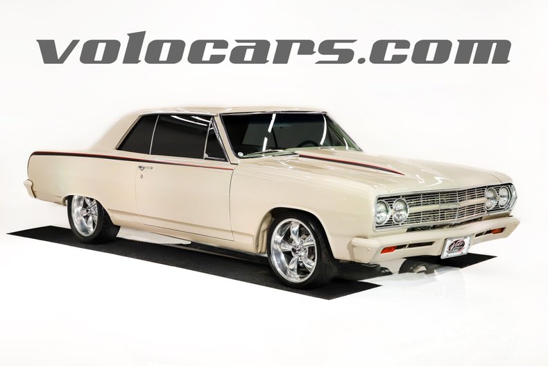 Chevrolet-Chevelle-1965-Beige-Beige-9