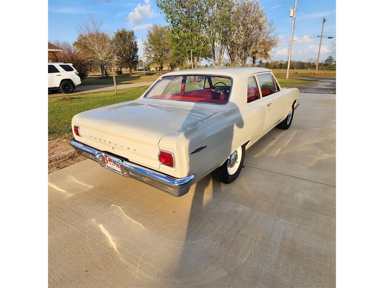 Chevrolet-Chevelle-1965-White-Red-14