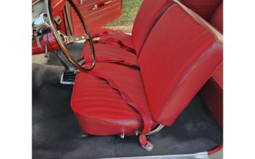Chevrolet-Chevelle-1965-White-Red-22