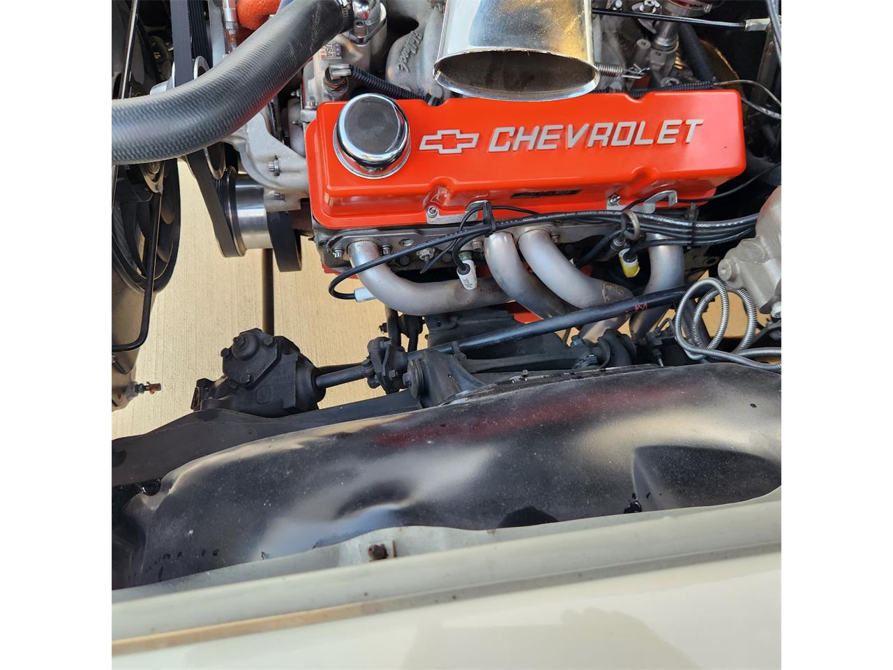 Chevrolet-Chevelle-1965-White-Red-29