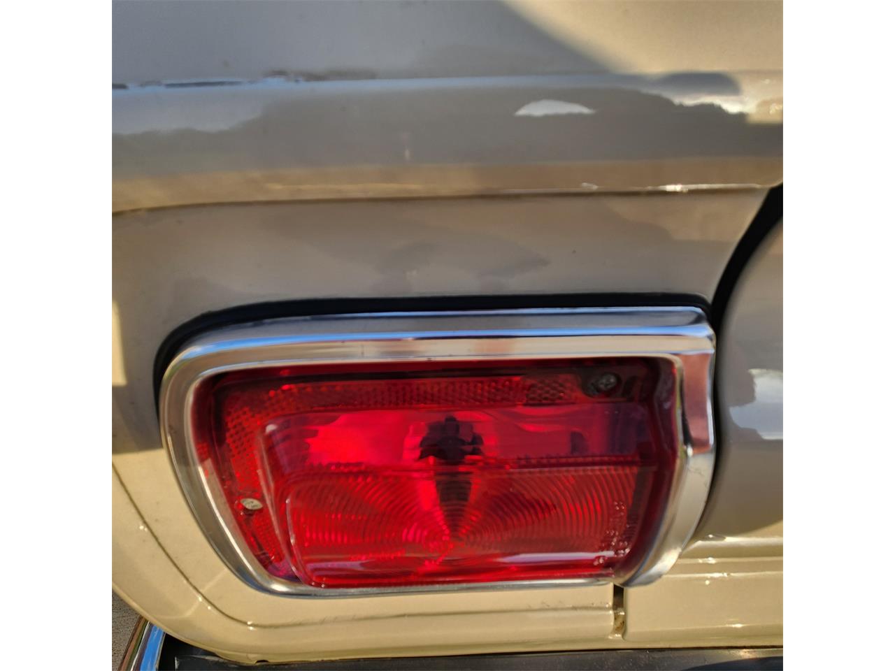 Chevrolet-Chevelle-1965-White-Red-35