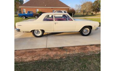Chevrolet-Chevelle-1965-White-Red-5